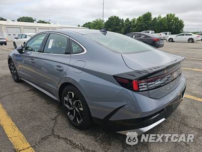 2025 Hyundai Sonata SEL - zdjęcie 6 z 21 - miniatura