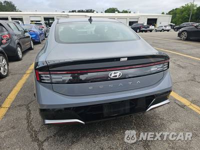 2025 Hyundai Sonata SEL - zdjęcie 5 z 21 - miniatura