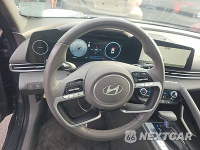 2025 Hyundai Elantra SEL Convenience - zdjęcie 10 z 20 - miniatura