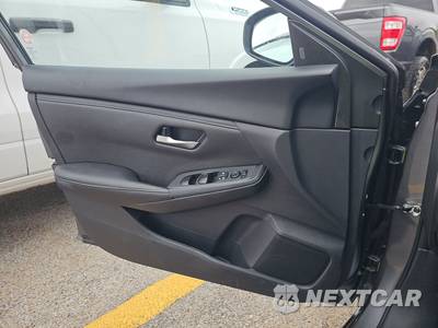 2025 Nissan Sentra SV - zdjęcie 9 z 21 - miniatura