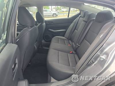2025 Nissan Altima SV - zdjęcie 13 z 25 - miniatura