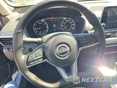 2025 Nissan Altima SR - zdjęcie 10 z 29 - miniatura
