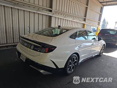 2025 Hyundai Sonata SEL - zdjęcie 4 z 31 - miniatura