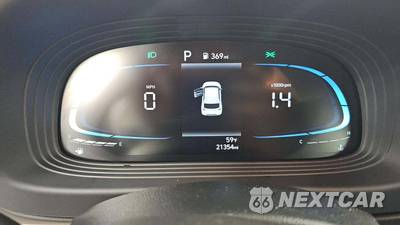 2025 Hyundai Venue SEL - zdjęcie 18 z 27 - miniatura