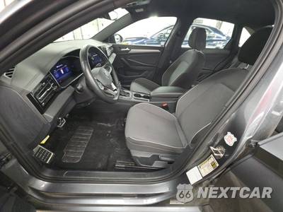 2025 Volkswagen Jetta Sport - zdjęcie 7 z 32 - miniatura