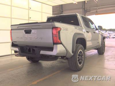 2024 Toyota Tacoma TRD Off-Road Crew Cab Medium Bed - zdjęcie 4 z 22 - miniatura