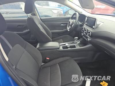 2025 Nissan Sentra SV - zdjęcie 8 z 27 - miniatura