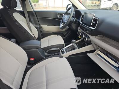 2026 Hyundai Venue SEL - zdjęcie 8 z 32 - miniatura
