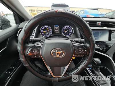2020 Toyota Camry SE - zdjęcie 10 z 40 - miniatura
