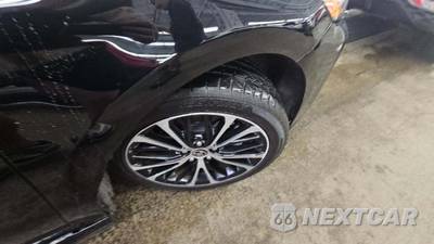 2020 Toyota Camry SE - zdjęcie 32 z 40 - miniatura