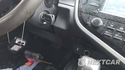 2018 Toyota Camry LE - zdjęcie 19 z 66 - miniatura