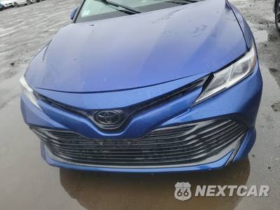 2018 Toyota Camry LE - zdjęcie 15 z 66 - miniatura