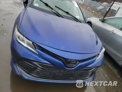 2018 Toyota Camry LE - zdjęcie 2 z 66 - miniatura