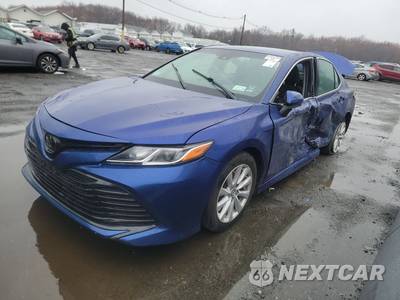 2018 Toyota Camry LE - zdjęcie 1 z 66 - miniatura