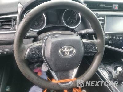 2018 Toyota Camry LE - zdjęcie 10 z 66 - miniatura