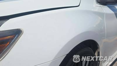 2016 Nissan Sentra SR - zdjęcie 23 z 37 - miniatura