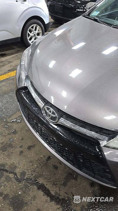 2017 Toyota Camry SE - zdjęcie 34 z 39 - miniatura