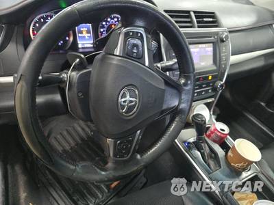 2017 Toyota Camry SE - zdjęcie 10 z 39 - miniatura