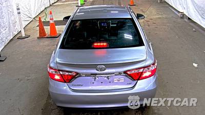 2016 Toyota Camry SE - zdjęcie 5 z 45 - miniatura
