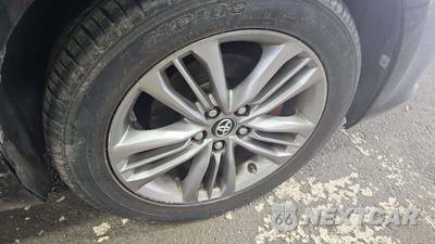 2017 Toyota Camry SE - zdjęcie 25 z 39 - miniatura