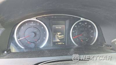 2016 Toyota Camry SE - zdjęcie 19 z 32 - miniatura