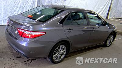 2016 Toyota Camry SE - zdjęcie 4 z 54 - miniatura