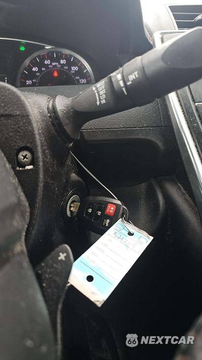 2016 Toyota Camry SE - zdjęcie 17 z 54 - miniatura