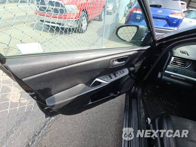 2016 Toyota Camry SE - zdjęcie 9 z 18 - miniatura