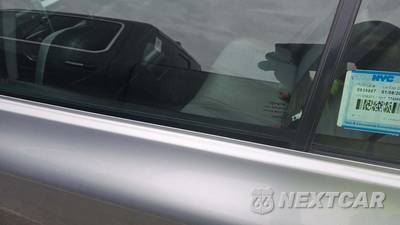 2017 Toyota Camry SE - zdjęcie 36 z 45 - miniatura