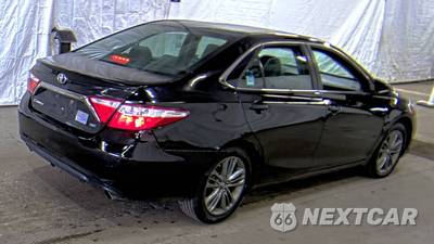 2016 Toyota Camry SE - zdjęcie 4 z 18 - miniatura