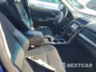 2016 Toyota Camry SE - zdjęcie 8 z 48 - miniatura