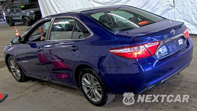 2016 Toyota Camry SE - zdjęcie 6 z 48 - miniatura