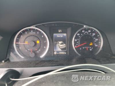 2016 Toyota Camry SE - zdjęcie 12 z 48 - miniatura