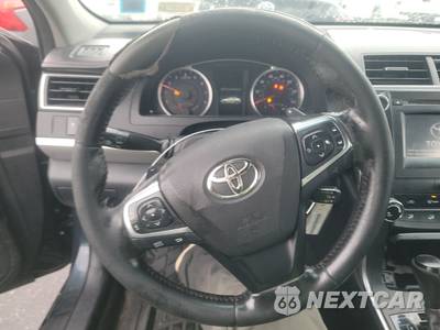 2016 Toyota Camry SE - zdjęcie 10 z 54 - miniatura