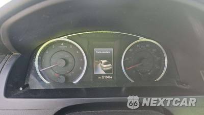 2017 Toyota Camry SE - zdjęcie 17 z 30 - miniatura