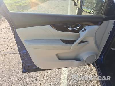 2020 Nissan Rogue Sport SV - zdjęcie 9 z 25 - miniatura