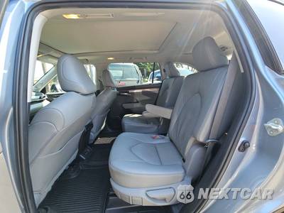 2023 Toyota Highlander Platinum - zdjęcie 13 z 21 - miniatura