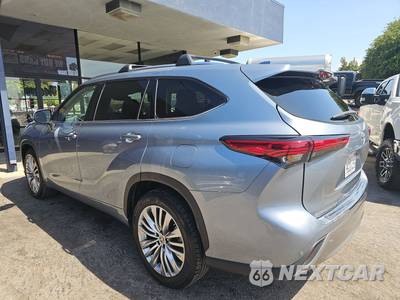 2023 Toyota Highlander Platinum - zdjęcie 6 z 21 - miniatura