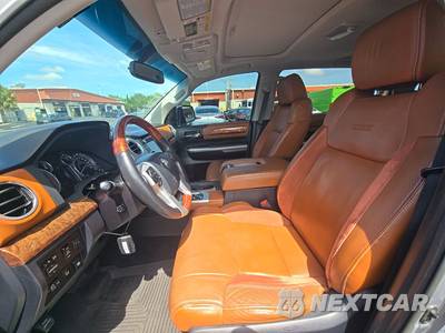 2017 Toyota Tundra 1794 Edition Crew Cab Short Bed - zdjęcie 7 z 28 - miniatura