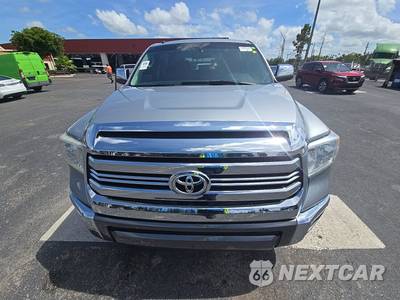 2017 Toyota Tundra 1794 Edition Crew Cab Short Bed - zdjęcie 2 z 28 - miniatura