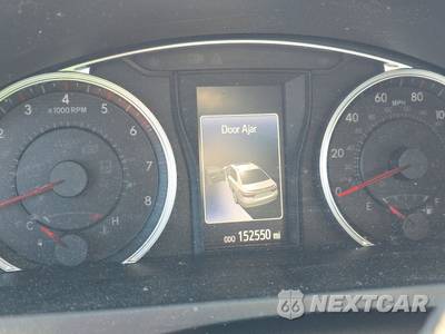 2017 Toyota Camry LE - zdjęcie 12 z 28 - miniatura