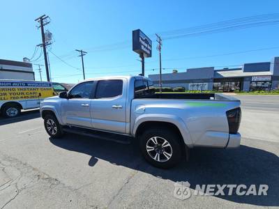 2016 Toyota Tacoma TRD Sport Crew Cab Medium Bed - zdjęcie 6 z 27 - miniatura