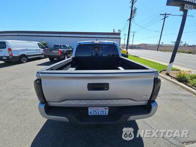 2016 Toyota Tacoma TRD Sport Crew Cab Medium Bed - zdjęcie 5 z 27 - miniatura
