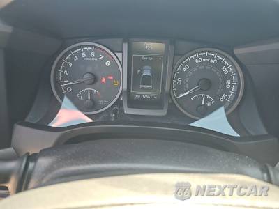 2016 Toyota Tacoma TRD Sport Crew Cab Medium Bed - zdjęcie 12 z 27 - miniatura