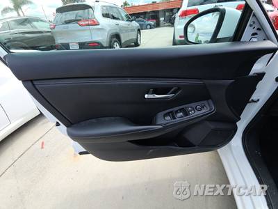 2024 Nissan Sentra SV - zdjęcie 9 z 24 - miniatura