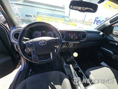 2016 Toyota Tacoma TRD Sport Crew Cab Medium Bed - zdjęcie 11 z 27 - miniatura
