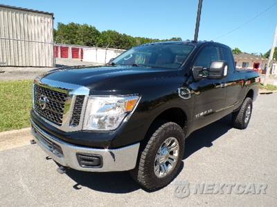 2017 Nissan TITAN XD SV Extended Cab Medium Bed