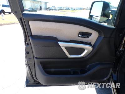 2017 Nissan TITAN XD SV Extended Cab Medium Bed - zdjęcie 12 z 31 - miniatura