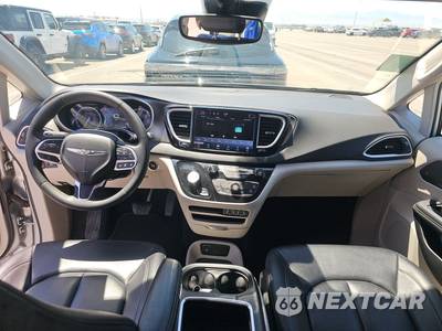 2024 Chrysler Pacifica Touring L 121.6" WB - zdjęcie 11 z 25 - miniatura