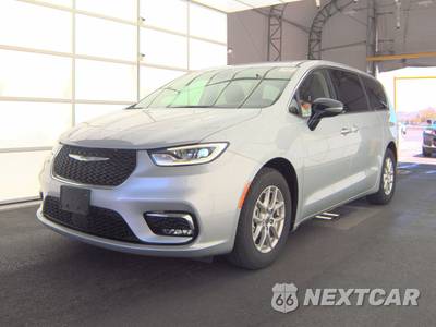 2024 Chrysler Pacifica Touring L 121.6" WB